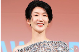 元バレー日本代表・栗原恵「息子ごはん」公開 具沢山のカレーに「目玉焼きでひと手間加えてて愛情感じる」「器の形かわいい」の声