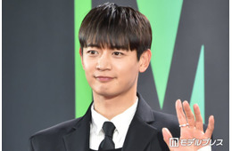 SHINeeミンホ、上裸にファージャケットで鍛え上げられた肉体美披露「ワイルドでかっこいい」「色気がすごい」と反響