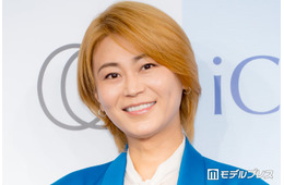 氷川きよし「1人だと迷子になる」満員の山手線車内でのプラベショット公開「変装してなくてビックリ」「オーラ隠しきれてない」