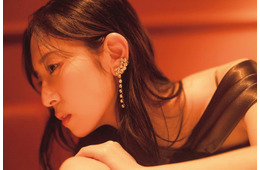 日向坂46金村美玖、高級ホテルのバーでのムード溢れる姿 2nd写真集先行カット第8弾解禁【機微】