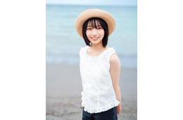 日向坂46五期生・大野愛実「週刊少年マガジン」登場 夏の魅力満載