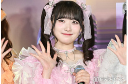 ＝LOVE齋藤樹愛羅、ミニスカ制服姿に絶賛の声「アニメから出てきたみたい」「まだまだ現役でいける」