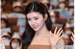 NiziUリマ、ぱっつん前髪で雰囲気ガラリ「あどけない感じが出て好き」の声 父・Zeebraも「ママかと思った」と反応