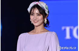 石川恋、カットした新ヘアスタイル公開「外ハネが似合う」「綺麗」の声