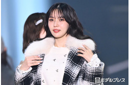 元櫻坂46小林由依、ボアコート＆ロングスカートで上品ルック「大人っぽい」「かっこよくて綺麗」の声【TGC2026A/W】