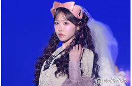 ＜FRUITS ZIPPERまとめ＞「LARME」編集長プロデュースで新たな魅力 マリー・アントワネットの世界観オマージュ【IDOL RUNWAY COLLECTION 2026A/W】