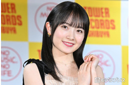 元モー娘。メンバー、ミニスカコーデで“美太もも”際立つ「スタイル良すぎる」「思わず二度見した」と反響