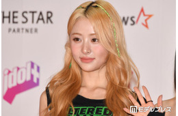 LE SSERAFIMユンジン、ショーパン姿でスラリ美脚輝く「抜群のスタイルに釘付け」「どの角度から見ても絵になる」と反響