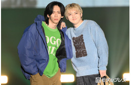 超特急・船船津稜雅＆村田祐基、カジュアルコーデでペアランウェイ 顔を見合わせポージング「おさなな良すぎた」「ニコニコ可愛い」【TGC北九州2026】