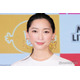杏、美デコルテ際立つドレスで圧巻オーラ「美しい」「ゴージャスで綺麗」の声