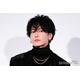 佐藤健、公式TikTok開設「いきなり激アツ投稿」「バックステージでもカッコよすぎる」喜びの声相次ぐ