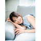 日向坂46小坂菜緒、ノースリーブで素肌輝く「週刊少年マガジン」表紙登場