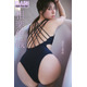 元乃木坂46相楽伊織、SEXYハイレグ水着から美ヒップ大胆露出「週刊FLASH」表紙登場