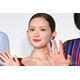 畑芽育、ヒョウ柄ミニスカ×ルーズソックスの“平成ギャル”姿公開「激カワすぎる」「似合う」と絶賛の声