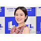 筧美和子、第1子を抱っこする夫の姿公開「イケメン」「ハーフなの初めて知った」と反響