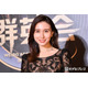 May J.、ハワイで購入したミニワンピコーデ「お姫様みたい」「脚のライン綺麗すぎます」