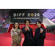 山﨑賢人＆松下洸平＆武井咲が登壇　韓国語で挨拶も『殺人の門』釜山国際映画祭ワールドプレミア