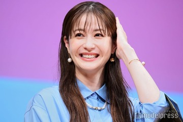 松本若菜、原作者からの似顔絵＆松村北斗らとの家族ショット公開で「ますますロス確定」の声 画像