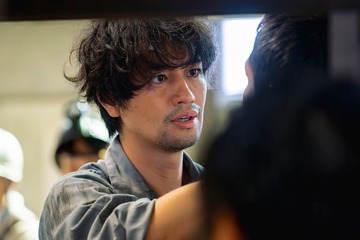 斎藤工、日曜劇場「海に眠るダイヤモンド」見どころは“現代と端島の時代感のコントラスト”「タイムスリップしたかのような映像を作るために」 画像