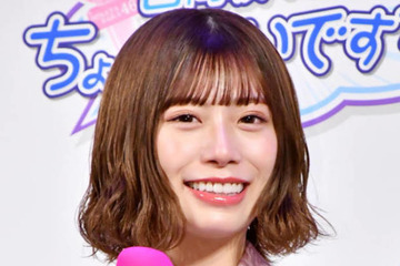 「最高で最強」日向坂46東村芽依、チャイナ風お団子ヘア×ミニワンピSHOTに反響「眼福が過ぎる」 画像