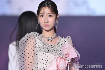 柏木由紀、美背中ざっくりドレスで大人な魅力 AKB48後初「TGC」出演【TGCしずおか2025】 画像