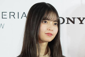 齋藤飛鳥、“絶対領域”見せのワンピースSHOTに反響「めちゃくちゃ綺麗」「ビジュが強すぎて息出来なくなった」 画像