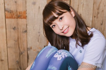 元フジアナ渡邊渚、オフショル×ミニ丈で美スタイル披露「脚長い」「見惚れる」と反響 画像