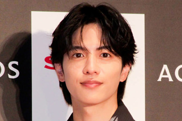 志尊淳、香取慎吾とパシャリ！笑顔SHOTに「凄いツーショット」「最高の1枚」の声 画像