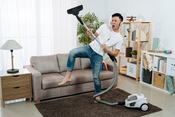 6歳年下のうっかり夫。「育てる」つもりで我慢し続けたけれど、もう限界！45歳キャリア妻が、いくら説得しても別れてくれない……!! 画像