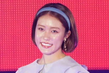「スタイル良すぎ」王林、すらり美脚の衣装SHOTに絶賛の声「脚が長い！」「スタイリッシュ」 画像