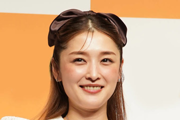 石川梨華、夫・野上亮磨氏が38歳に！父の日＆誕生日のダブルお祝いSHOTを公開「みんなで餃子パーティ」 画像
