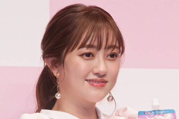菊地亜美「すごい綺麗に」メイクさんも愛用！優秀フェイスパウダーを紹介 画像