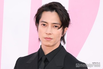 山下智久、教習所での証明写真公開「爆イケすぎて2度見した」「レベチすぎてびっくり」と反響 画像