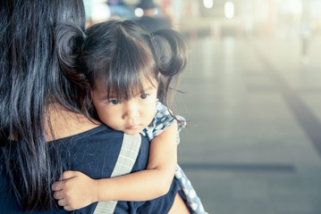 モラハラ夫との「家族旅行」は地獄の時間。鬼の形相で怒鳴る夫との観光「もう限界！」妻が黙って向かった先は 画像