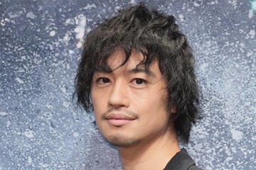 斎藤工、話題のドラマ『誘拐の日』で“マヌケな誘拐犯”を好演！新境地の演技に注目 画像