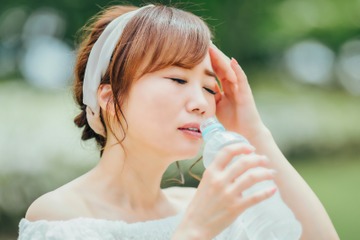 死にたいのかな…この猛暑に認知症の義母が「水なんて飲まない」と拒否、しかも部屋はサウナ状態。この夏、周囲がすべきことは何？ 画像