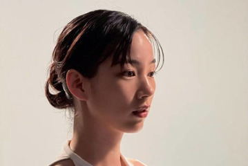 のん、艶やかな肌が色っぽいヘルシーコーデにファンうっとり「まさにヴィーナス」「彫刻のような美しさ」 画像