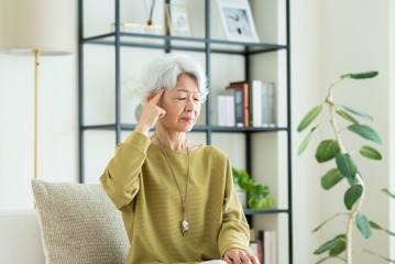 熱中症リスク大です！認知症の義母が頑なに「水を飲まない」理由。「頑固で言うことを聞かない」高齢者、どう解決すべき？ 画像