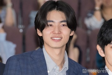 井内悠陽、女装コスプレ姿に反響続々「別人級」「完成度すごい」 画像