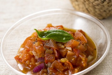 5分でできる冷製カレーマリネ「フレッシュトマトの冷たいキーマ」簡単すぎるのに上品なお味！ 画像