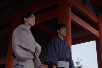 Snow Man渡辺翔太＆目黒蓮、オフモード全開で京都旅 “まだ見ぬ景色”語る 画像