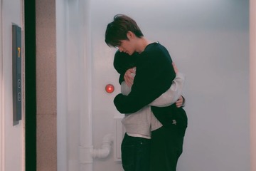 “匂いフェチ”女子＆“触れられない”男、5分間の濃厚ベッドシーン「色気爆発」「直視できない」結末に反響【ただの恋愛なんかできっこない】 画像