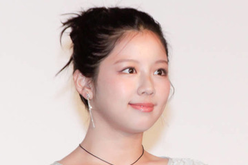 渡邉美穂、濱岸ひよりとパシャリ！元日向坂46の仲良しSHOTにファン大歓喜「破壊力凄すぎる」「最高」 画像