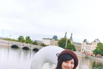 日向坂46河田陽菜、ベレー帽×カーディガンのプレッピーコーデを披露！キュートな魅力が全開 画像