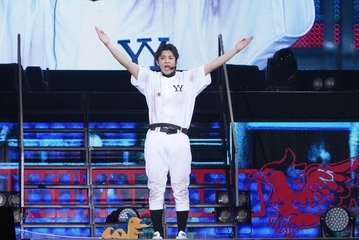 山田裕貴、“推し”Kep1erと念願の対面「WA DA DA」コラボでオタク全開「一生の夢が叶いました」【ドラゴンフェニックス甲子園】 画像