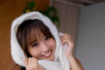 森脇梨々夏、ベッドの上でニッコリ！透明感と色気が同居するピュア美ボディに釘付け 画像