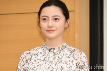 「王様のブランチ」リポーター・小林麗菜、ハロウィン仮装2種披露「斬新」「スタイル良すぎ」の声 画像