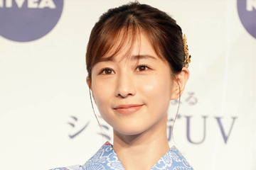 田中みな実「毎日使ってます」シートマスクの効果アップ！愛用の美顔器を紹介 画像