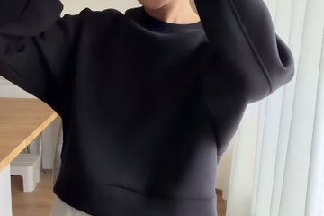 人気の【GU】「パフスウェット」は大人にも映えるシルエットと生地感。秋冬のワンマイルコーデにおすすめ【40代の毎日コーデ】 画像