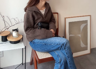 【GU】プルオーバーが着心地よき。大人カジュアルを格上げする合わせ方とは 【40代の毎日コーデ】 画像